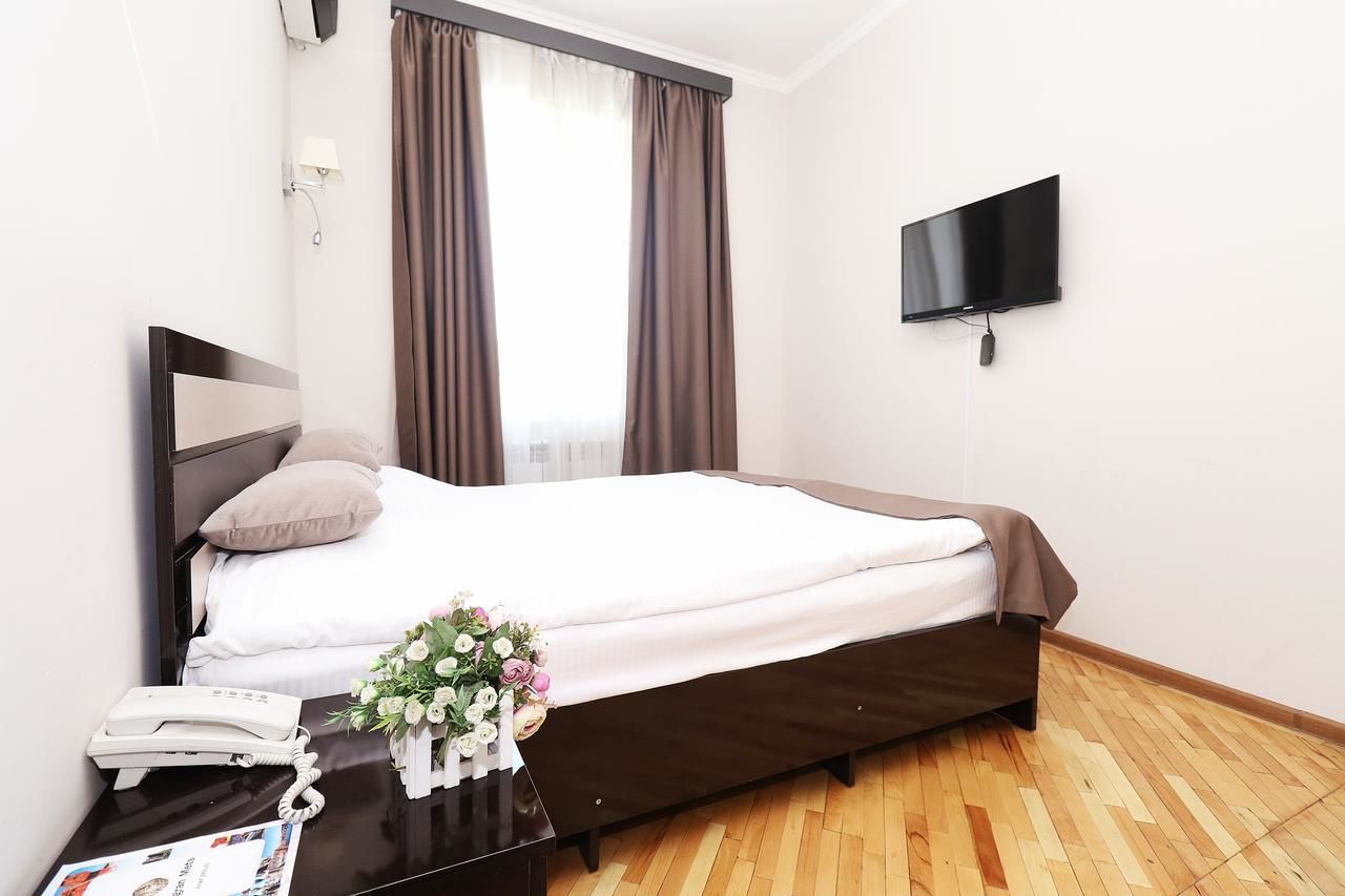 Отель Hotel Tigran Mets Yerevan Ереван-4