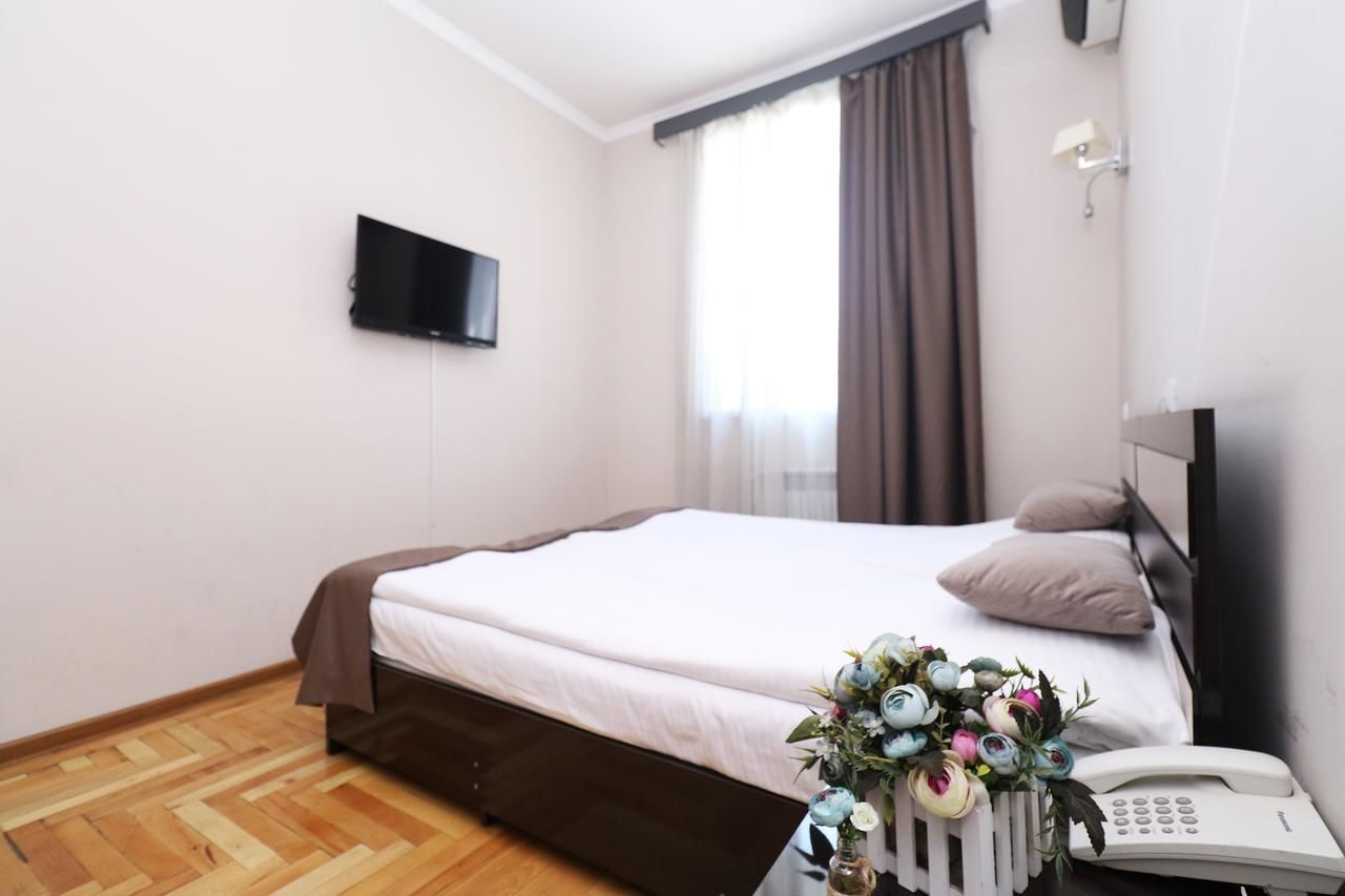 Отель Hotel Tigran Mets Yerevan Ереван-24