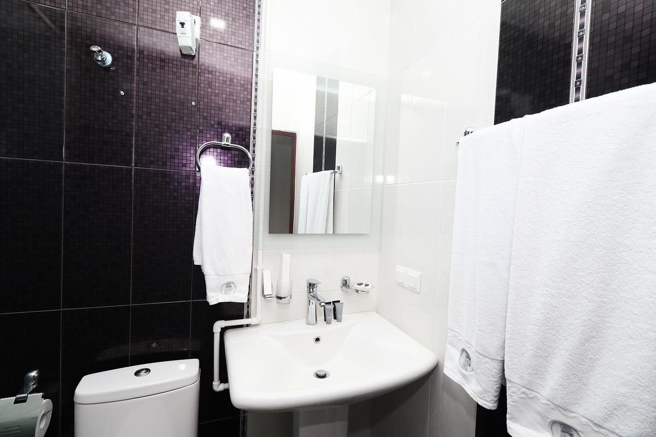 Отель Hotel Tigran Mets Yerevan Ереван-32